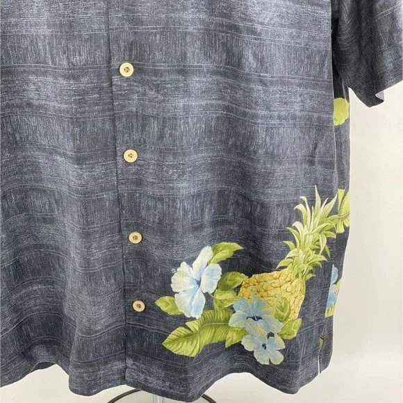 Tommy Bahama Hawaiian Silk Shirt Mens Large Pineapple Pin Up Girl Short Sleeve - Picture 5 of 9